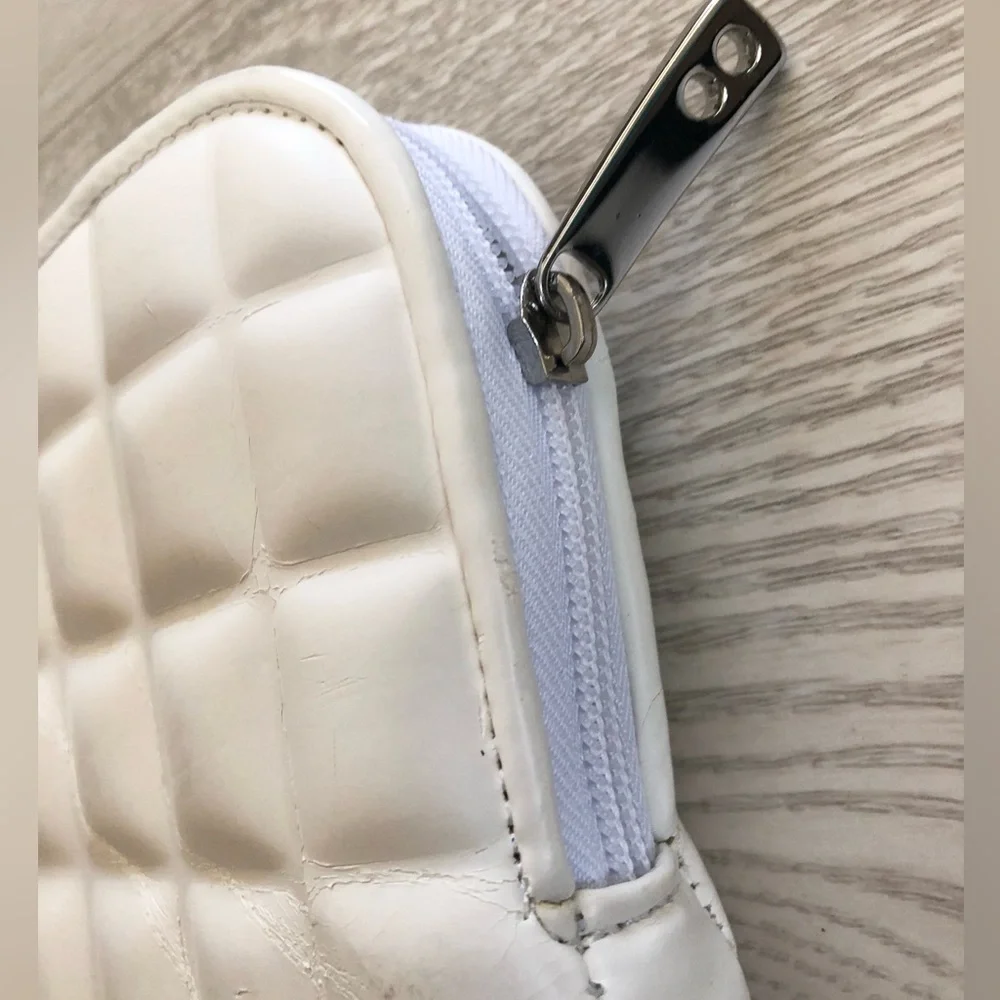 Knomo London White Quilted Laptop Sleeve Case Bag